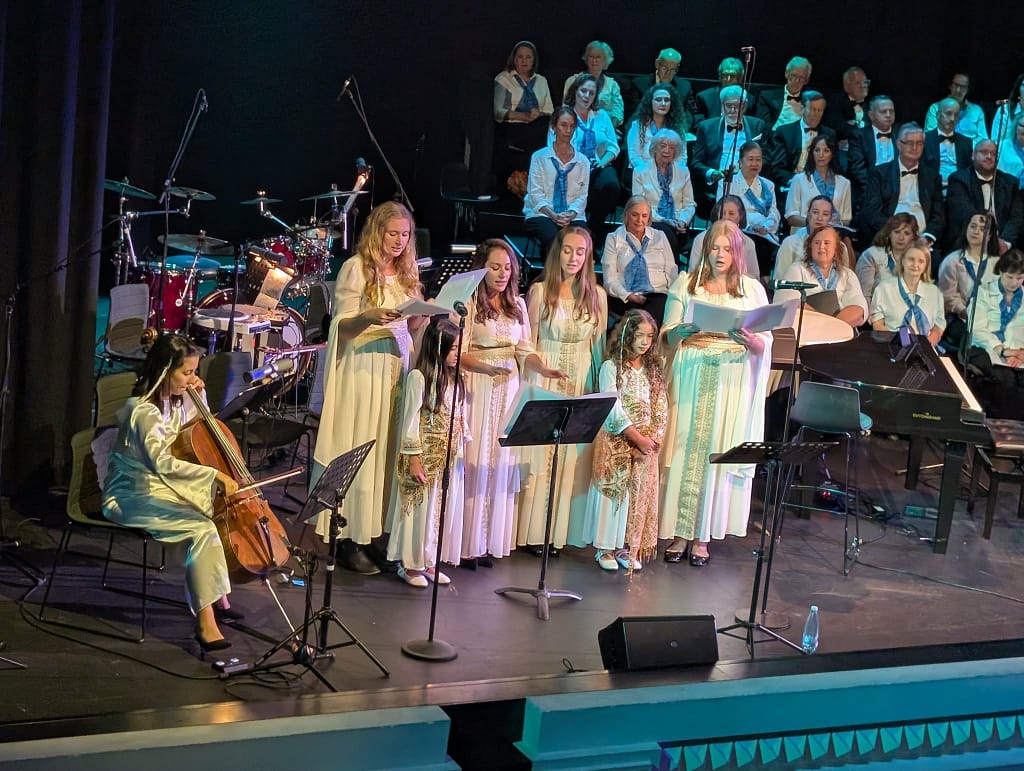 The Eikon Byzantine Choir impressed those present